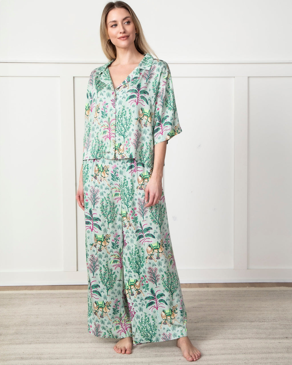 Camel's Courtyard - Satin Wildest Dreams Set - Avocado